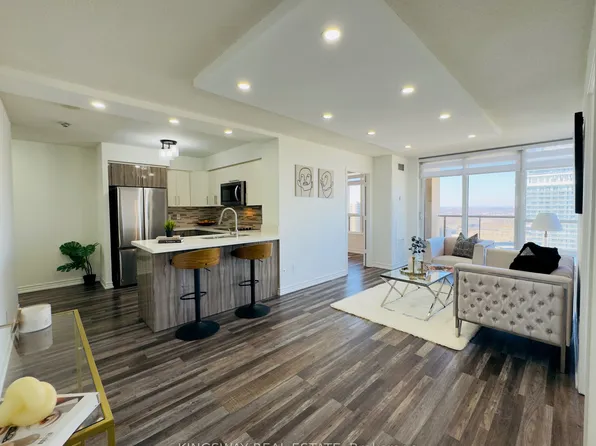 4090 Living Arts Dr Unit 2208, Mississauga, ON L5B 4M8