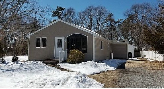 2nd image of 174 N Evergreen Dr