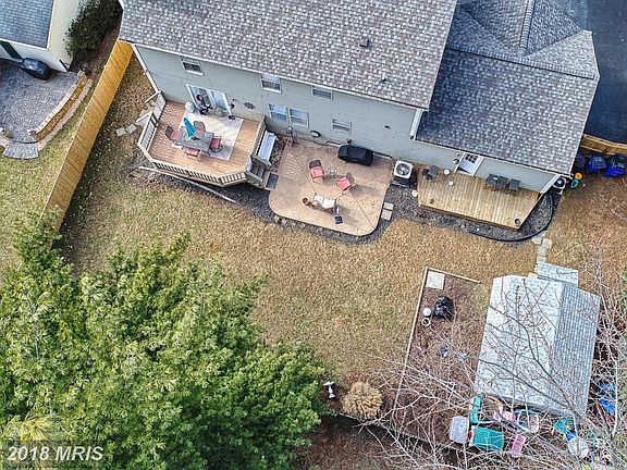4th image of 216 Diamond Dr