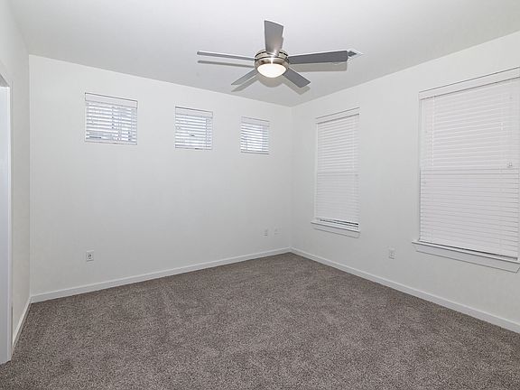 3rd image of 6120 Folsom Dr #1301