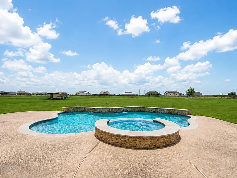 8007 Lehman Rd — Photo 10