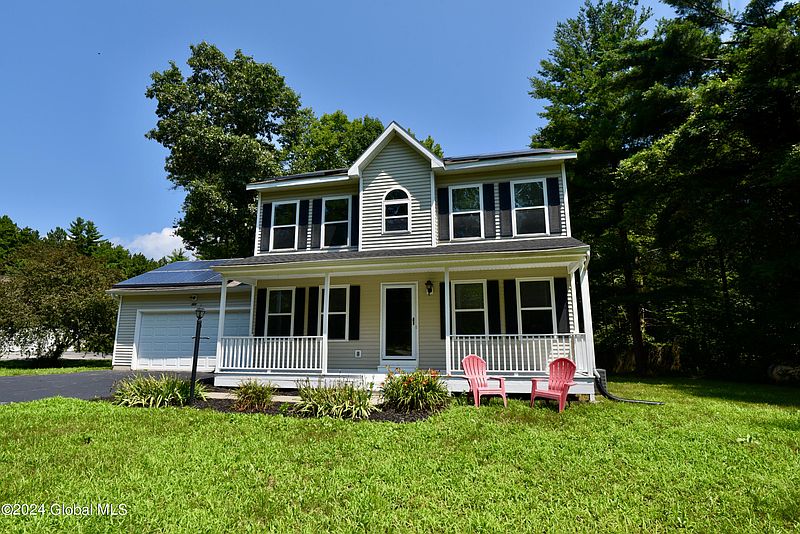 3rd image of 466 Colebrook Road