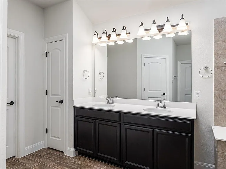 17314 Calipatria Ln — Photo 9