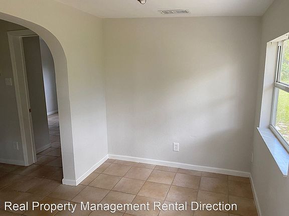 3rd image of 3351 Marion St APT 2
