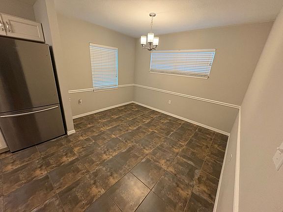 4th image of 1019 N Tremain St #1017