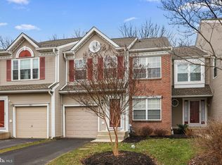 104 Quince Cir, Newtown, PA 18940