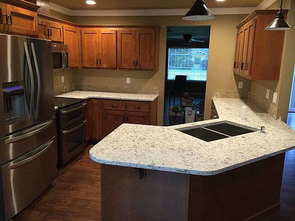2nd image of 6205 70th St NE