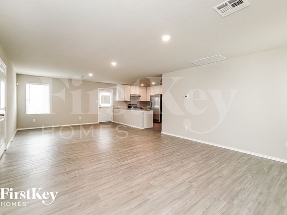 3rd image of 10786 Prusiner Dr