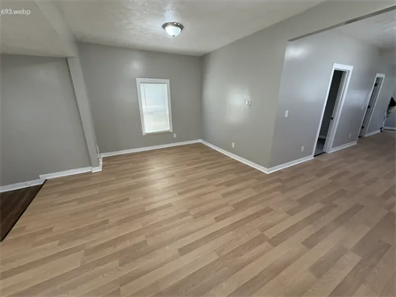 3 bed, 1.0 bath, $1,599 — Photo 4
