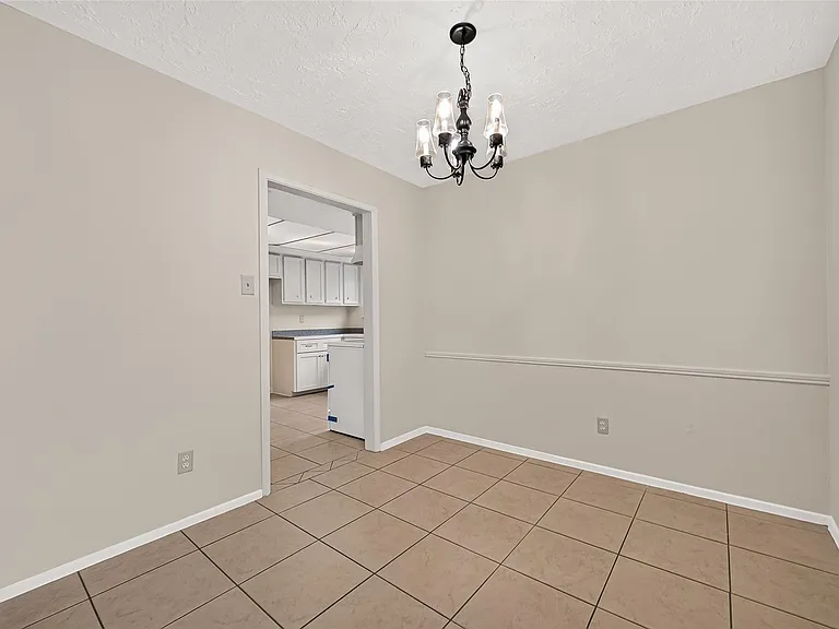 8638 Little River Rd — Photo 16