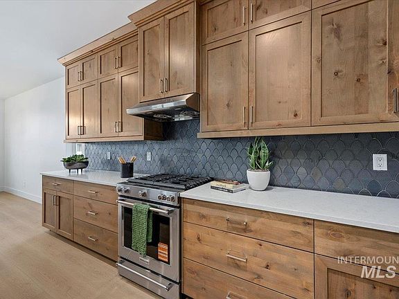 5th image of 352 Maxine Ln W Homesite 212