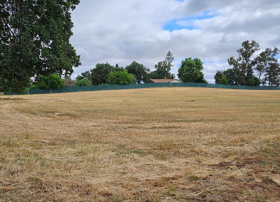 1st image of 20654 Disch Rd