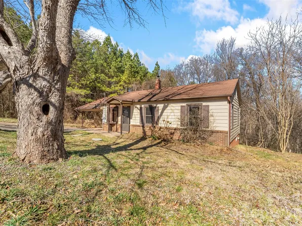 4676 Bowman Rd, Hickory, NC 28602