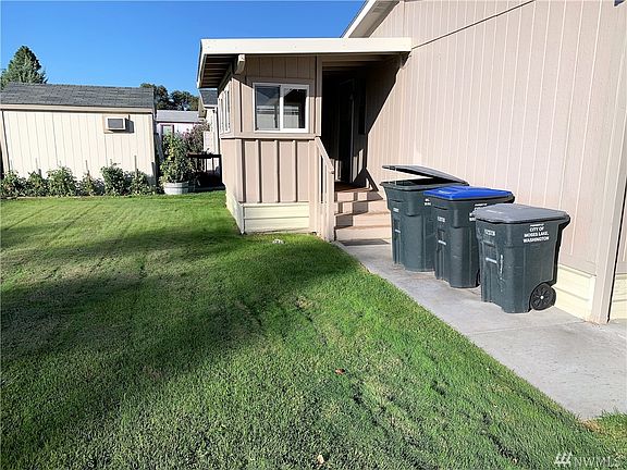 3rd image of 2240 W Broadway Ave Unit 210