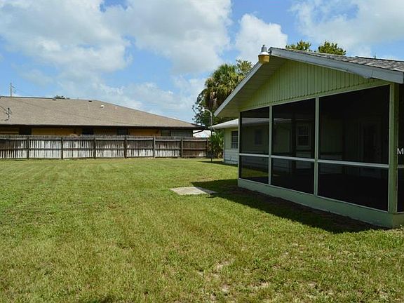 2nd image of 2475 Whippoorwill Cir