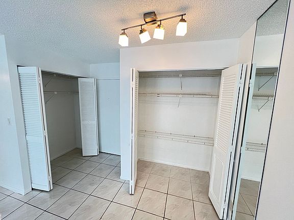 4th image of 501 Three Island Blvd #102