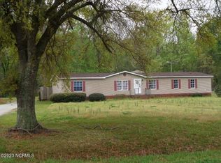 157 Wetherington Farm Rd, Cove City, NC 28523