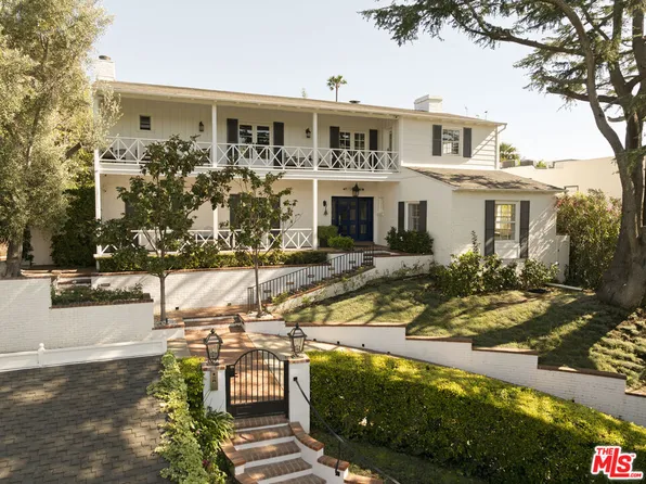 10428 Wyton Dr, Los Angeles, CA 90024