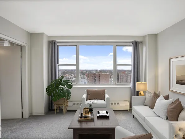 3215 Avenue H image 1 of 25