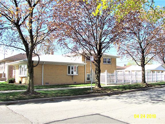 5th image of 5900 S Oak Park Ave