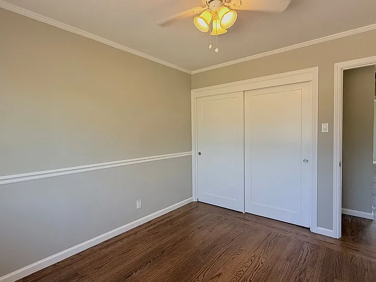 205 Barbara Ct — Photo 18