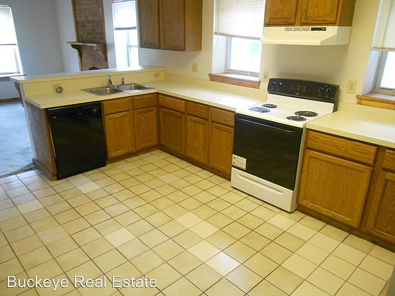 5th image of 37 E 14th Ave APT B