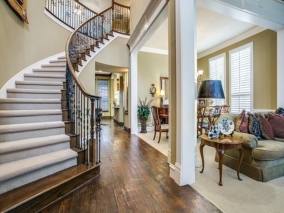 4th image of 2228 New College Ln