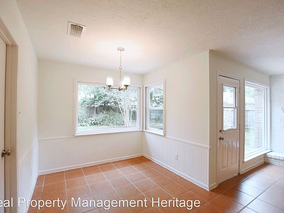 2nd image of 2115 Pine River Dr