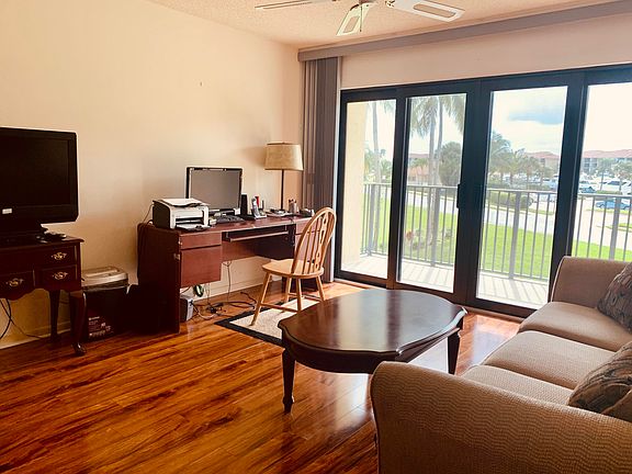 4th image of 501 Seafarer Cir APT 205