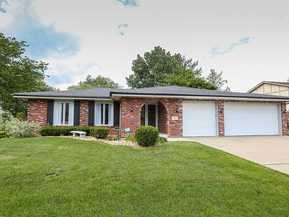 1st image of 148 Waterford Dr