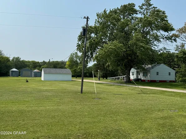 305 153rd Ave SE, Mayville, ND 58257