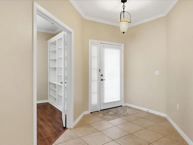 518 Deer Meadow Cir — Photo 7