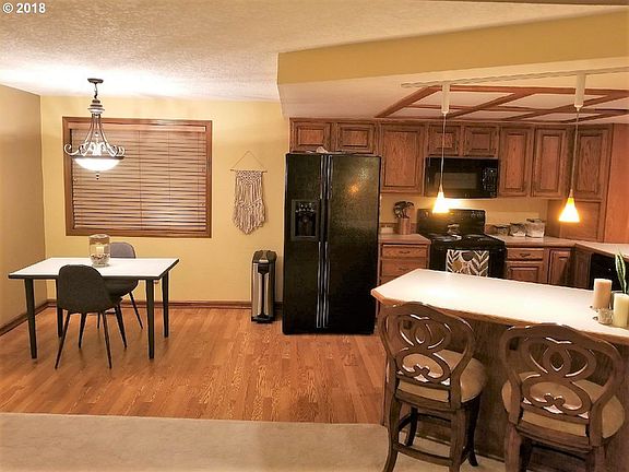 3rd image of 14903 SE McGillivray Blvd