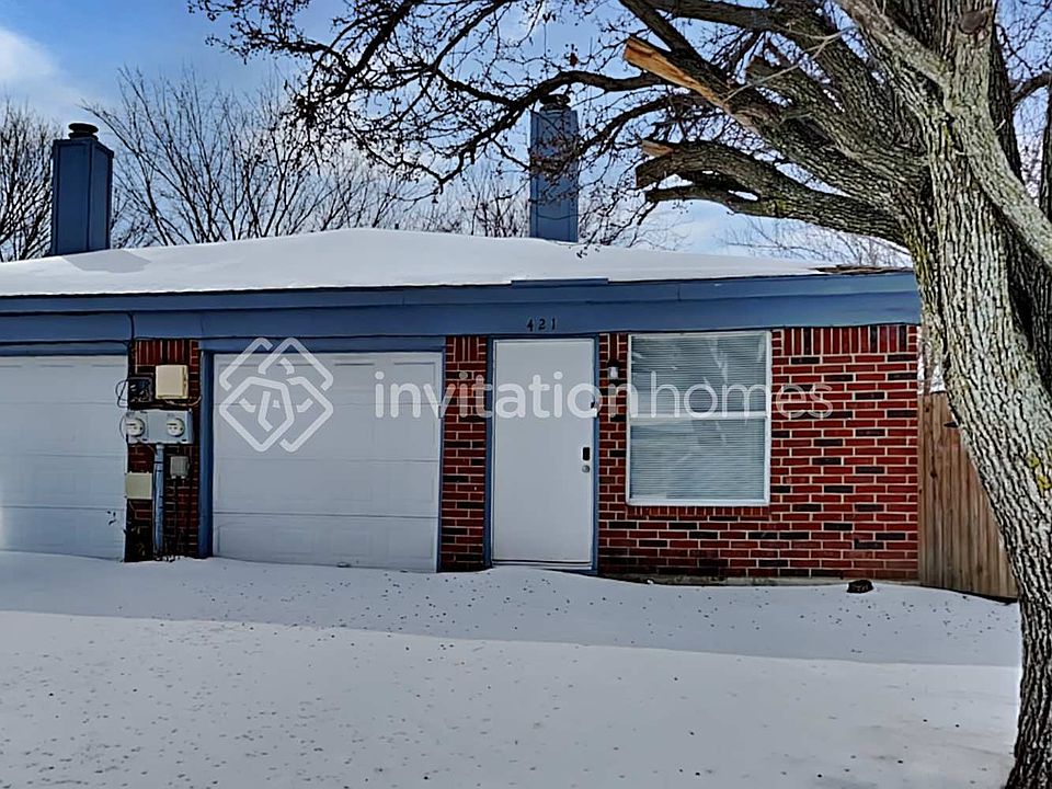 1st image of 421 Casie Ct