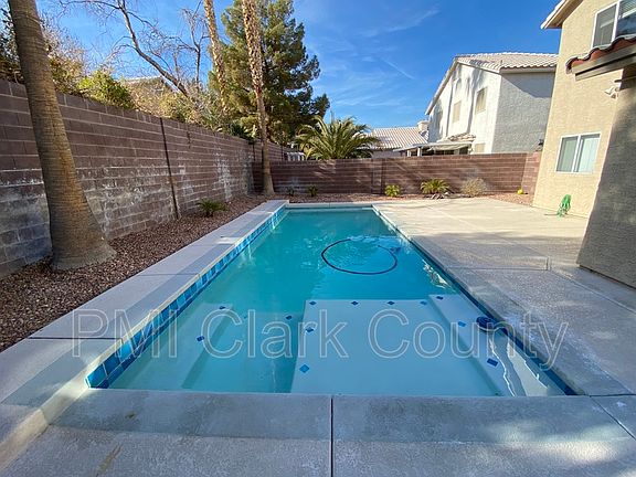 3rd image of 8409 Bay Crest Dr