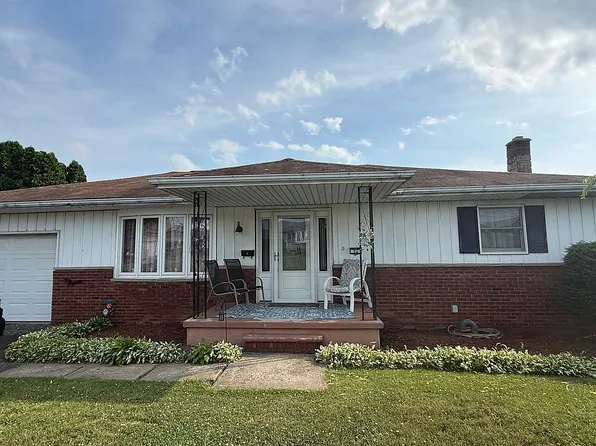 24 Parkview Dr, Plains, PA 18705