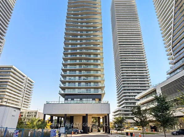 33 Shore Breeze Dr S #1707, Toronto, ON M8V 0G1