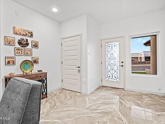 5th image of 6315 Escondido Dr #C