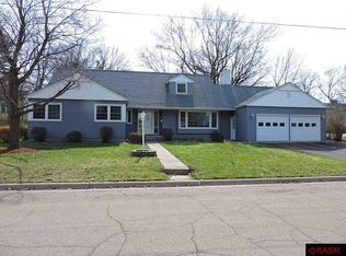 97 Ridgewood St, Mankato, MN 56001