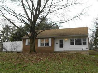 15 Ireland Dr, Poughkeepsie, NY 12603