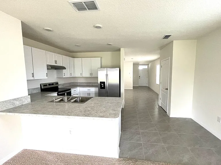 1533 Quinta Rd — Photo 5