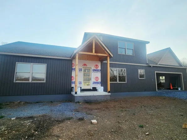 241 Fox Chase Dr, Duncansville, PA 16635