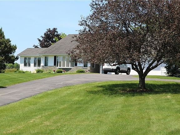 2nd image of 1860 County Road 8