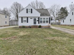 5317 Karen Isle Dr, Willoughby, OH 44094