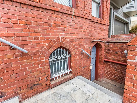 2nd image of 2332 California St APT D