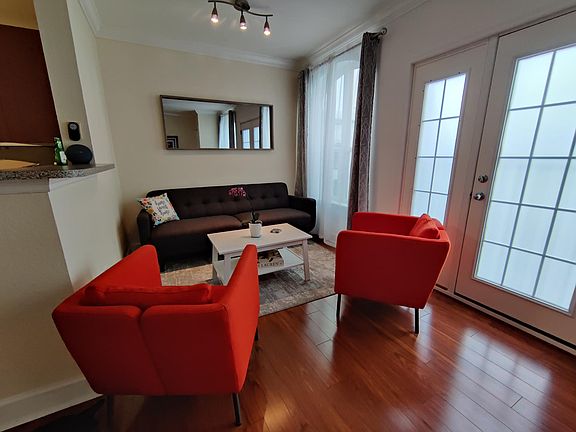 3rd image of 300 E South St Unit 6015