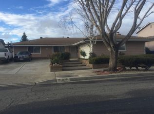 2135 N Atwater Ave, Simi Valley, CA 93063