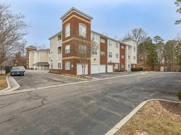 522 Knolls Dr Unit 308, Newport News, VA 23602