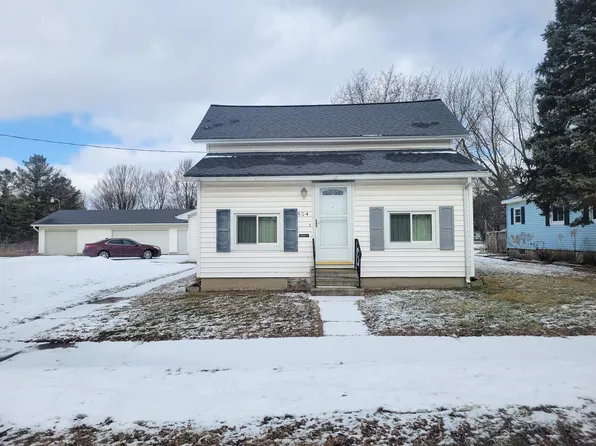 504 Vauconsant St, Saint Johns, MI 48879
