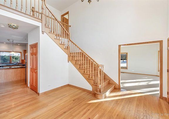 4th image of 6872 Ellis Dr